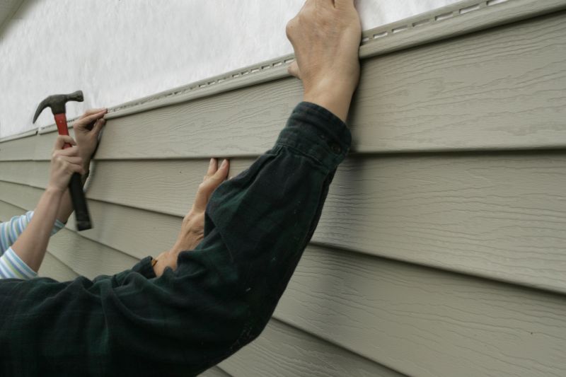 Inspecting Siding for Quality
